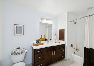 938 W Lake St in Oak Park, IL - Foto de edificio - Building Photo