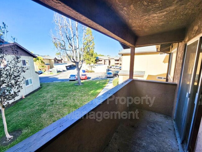 514 Calle Montecito in Oceanside, CA - Building Photo - Building Photo