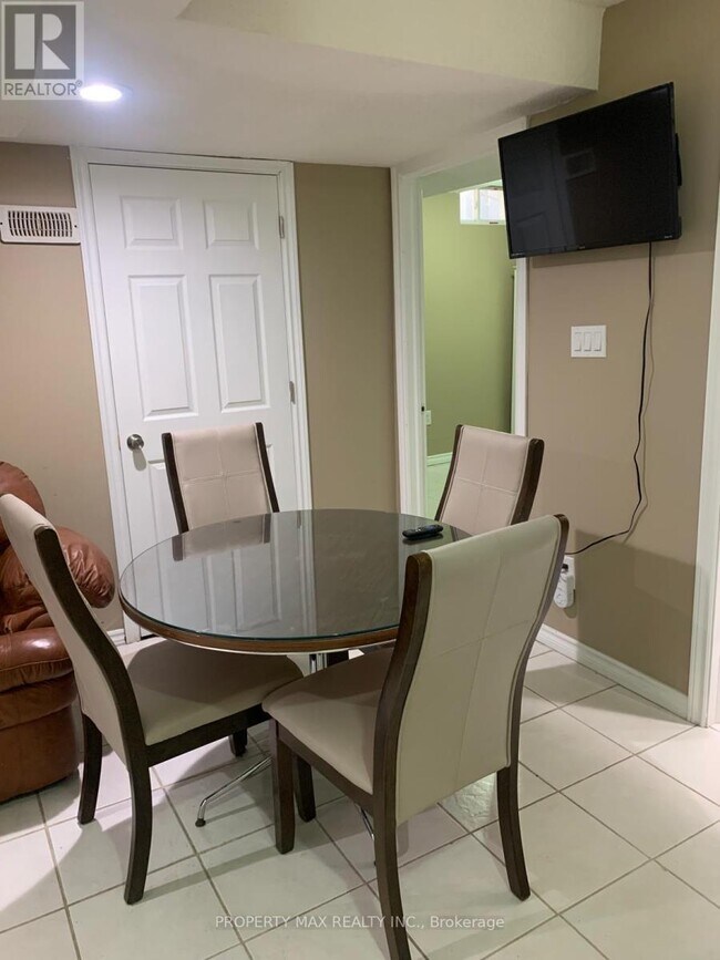 property at 24 White Tail Crescent