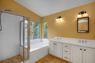 7010 Via Calafia in Carlsbad, CA - Building Photo - Building Photo