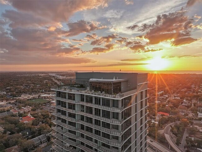 3015 S Ysabella Ave in Tampa, FL - Foto de edificio - Building Photo