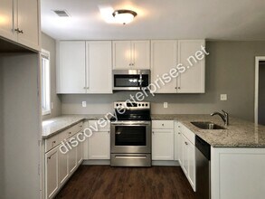 8178 Tudor Dr in Jonesboro, GA - Building Photo - Building Photo