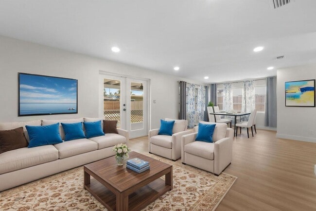 property at 5720 Parke Ave