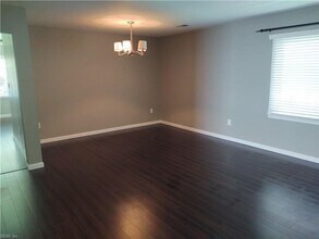 1921 Shepherds Gate in Chesapeake, VA - Building Photo - Building Photo