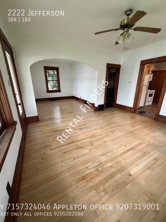 2222 Jefferson St in New Holstein, WI - Building Photo