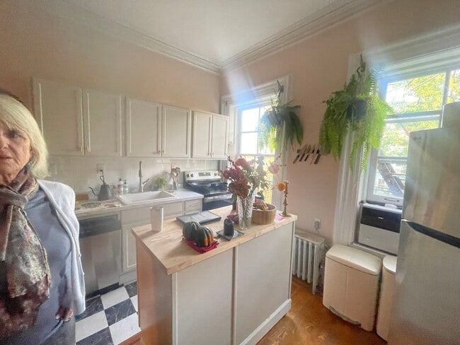 241 Carlton Ave in Brooklyn, NY - Building Photo - Building Photo