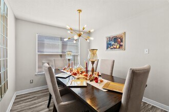 615 Ashlen Dr in Houston, TX - Building Photo - Building Photo