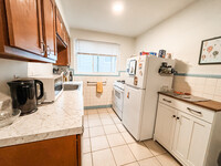 6408 Kennedy Ave, Unit Apt. #3 in Cincinnati, OH - Foto de edificio - Building Photo