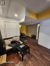 1688 Spencely Dr in Oshawa, ON - Building Photo - Building Photo