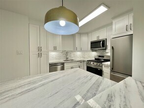 614 Kipling St in Houston, TX - Building Photo - Building Photo