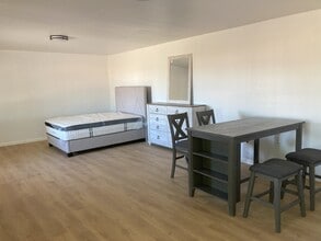 902 W Hopi Dr, Unit #20 in Holbrook, AZ - Building Photo - Building Photo