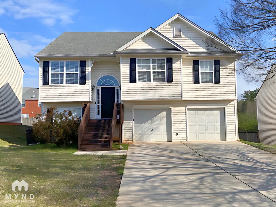 7847 Teton tr in Douglasville, GA - Building Photo