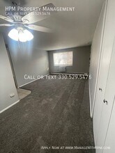 20606 Lorain Rd in Fairview Park, OH - Building Photo - Building Photo