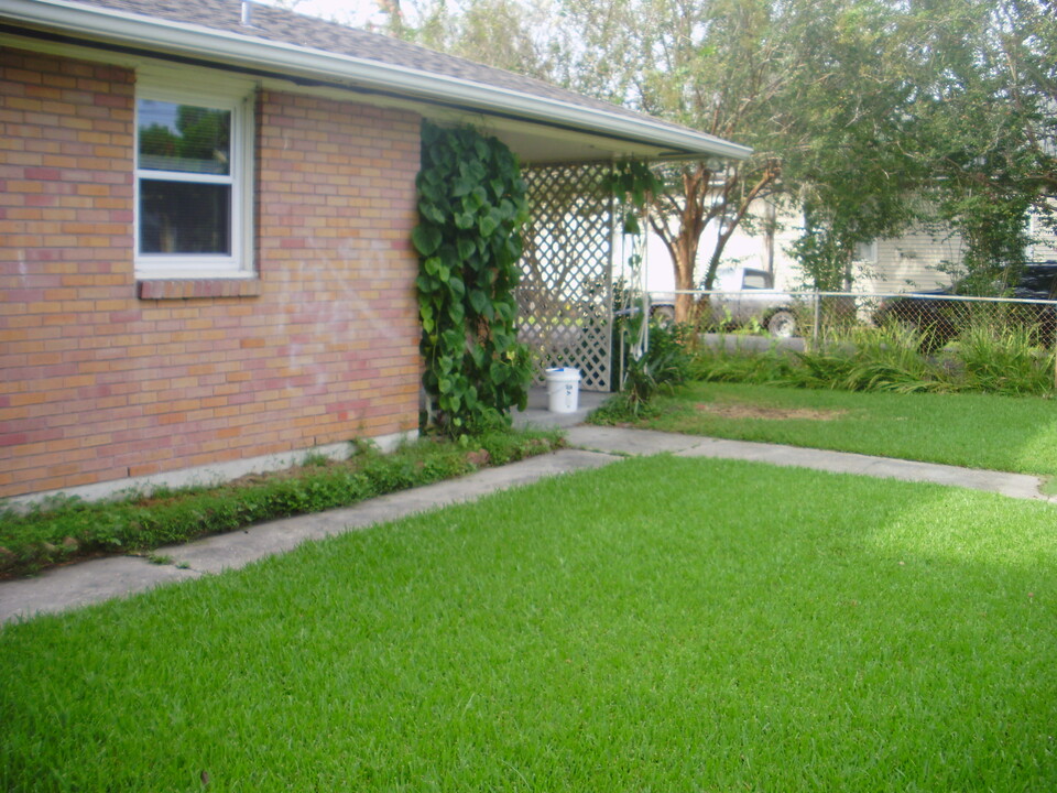 1638 Fern St in New Orleans, LA - Building Photo