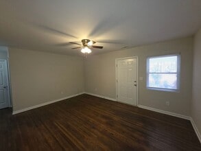 3136 Creighton Dr in Charlotte, NC - Building Photo - Building Photo