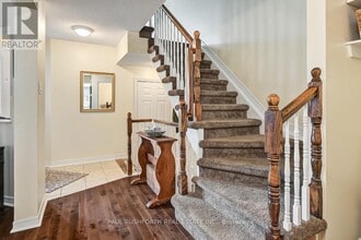 83 Winnegreen Ct in Ottawa, ON - Building Photo - Building Photo