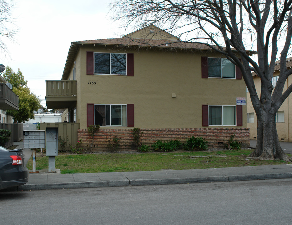 1135 Ayala Dr in Sunnyvale, CA - Building Photo