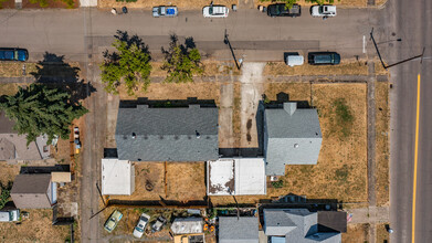 260 E Sherman St in Lebanon, OR - Building Photo - Building Photo