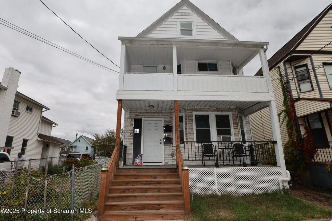 268 N Pennsylvania Ave in Wilkes-Barre, PA - Building Photo