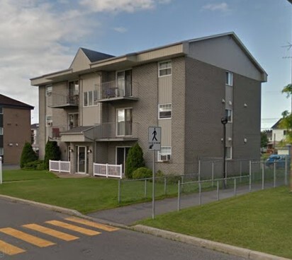 300 De Montmartre Rue in St-Jean-sur-Richelieu, QC - Building Photo