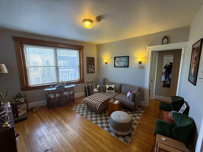 89 Hancock St, Unit 3 in Cambridge, MA - Foto de edificio - Building Photo