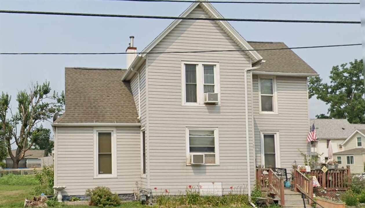 401 7th Ave SW in Cedar Rapids, IA - Building Photo