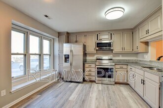 740 S Lake Cir in Chesapeake, VA - Building Photo - Building Photo