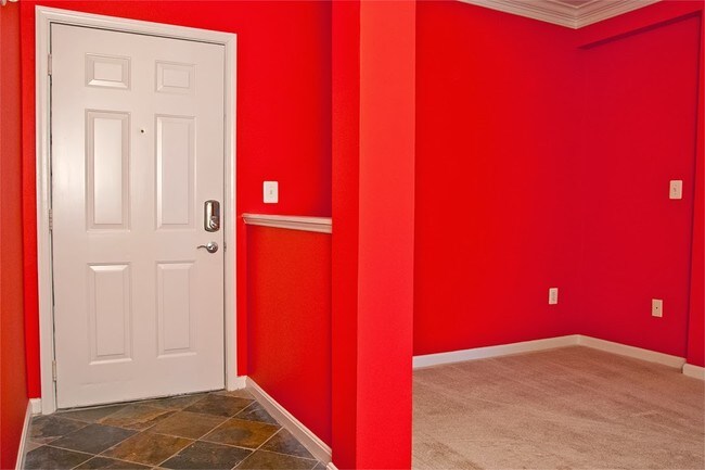 4850 Eisenhower Ave-Unit -408 in Alexandria, VA - Building Photo - Building Photo