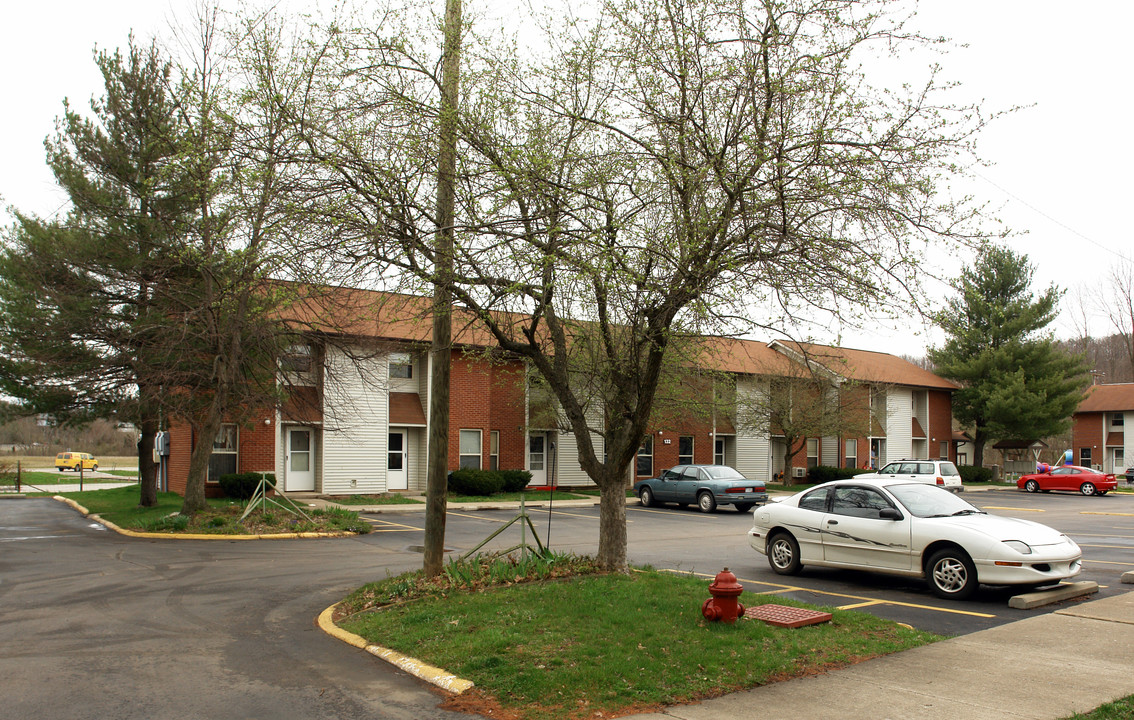 Wedgewood Village in Ripley, WV - Building Photo