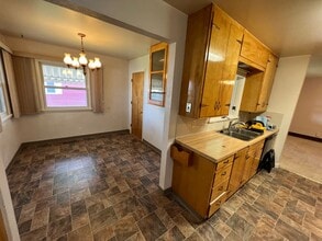 429 E Pine St in Riverton, WY - Building Photo - Building Photo