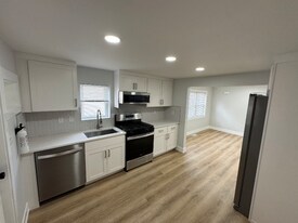 413 State St in Cherry Hill Township, NJ - Building Photo