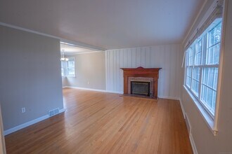 160 Central Ave in West Haven, CT - Building Photo - Building Photo