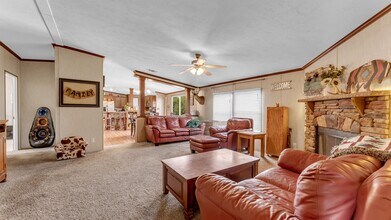 3527 N U.S. Hwy 281 in Burnet, TX - Building Photo - Building Photo