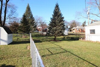 14383 Mercedes in Redford Township, MI - Building Photo - Building Photo