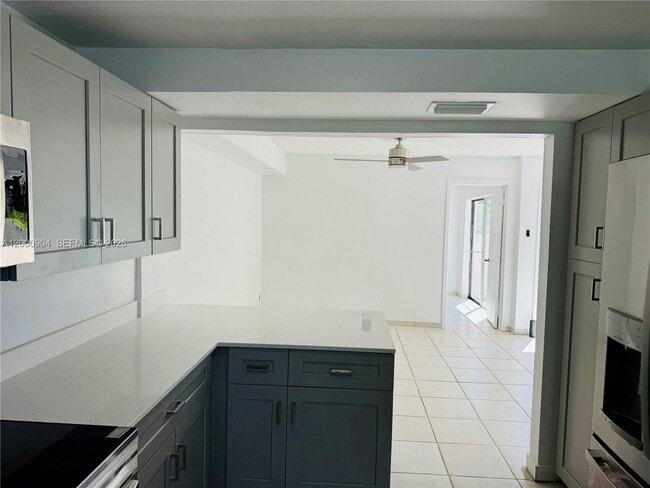 6970 SW 110th Pl in Miami, FL - Building Photo - Building Photo