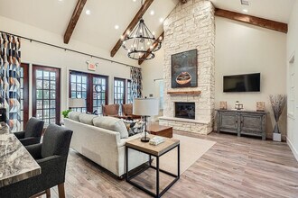 Eaglebrook Apartments in Mont Belvieu, TX - Building Photo - Building Photo