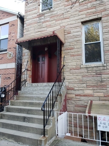 property at 231 W 23rd St