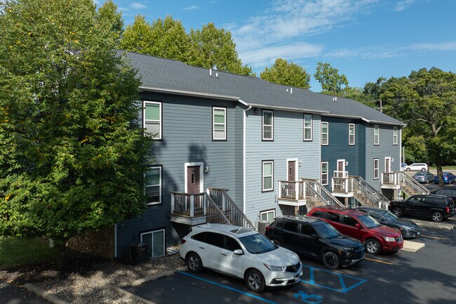 Main St. Properties in Kalamazoo, MI - Building Photo - Building Photo