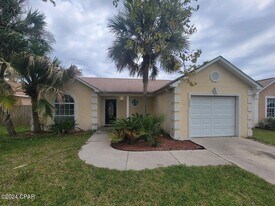 1609 Vecuna Cir in Panama City Beach, FL - Building Photo