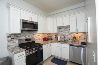 99 Almy St in Providence, RI - Building Photo - Building Photo