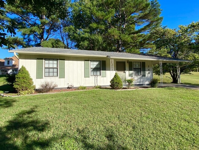 140 Fonville St in Martin, TN - Building Photo - Building Photo