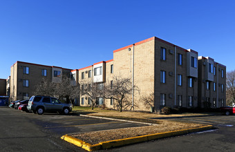 Mirage Commons in St. Paul, MN - Building Photo - Building Photo