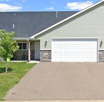 942 Sharptail Run in New Richmond, WI - Building Photo