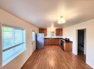 320 Park Ave in Vista, CA - Building Photo - Building Photo