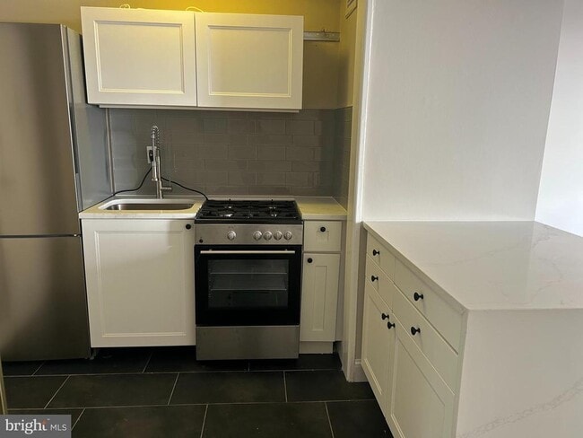 property at 1810 Rittenhouse Square