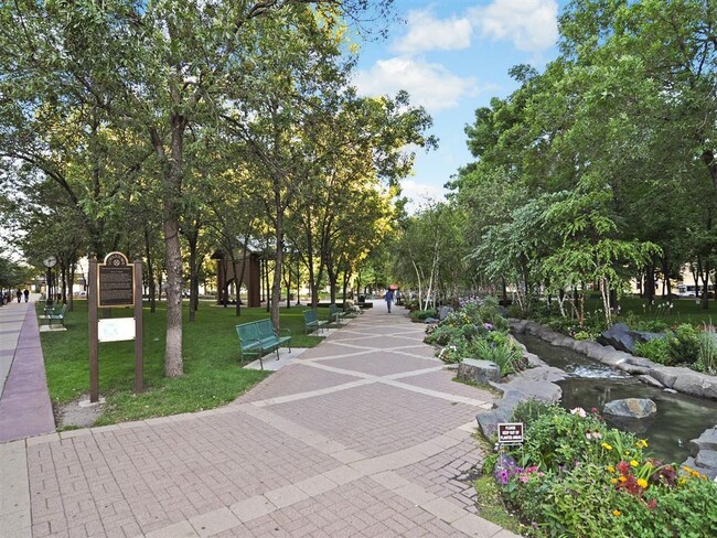 Mears Park Place in St. Paul, MN - Foto de edificio - Building Photo