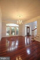 22330 Dolomite Hills Dr in Ashburn, VA - Building Photo