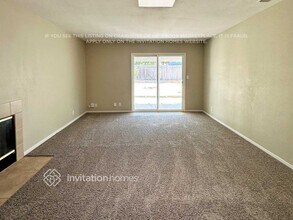 1520 Gladstone Dr in Sacramento, CA - Building Photo - Building Photo