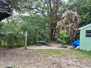 464 Judy St in New Smyrna Beach, FL - Building Photo - Building Photo
