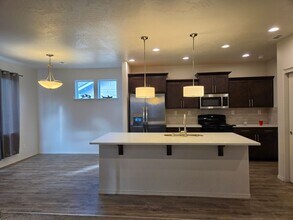 1005 Sequoia Rd in Moses Lake, WA - Building Photo - Building Photo